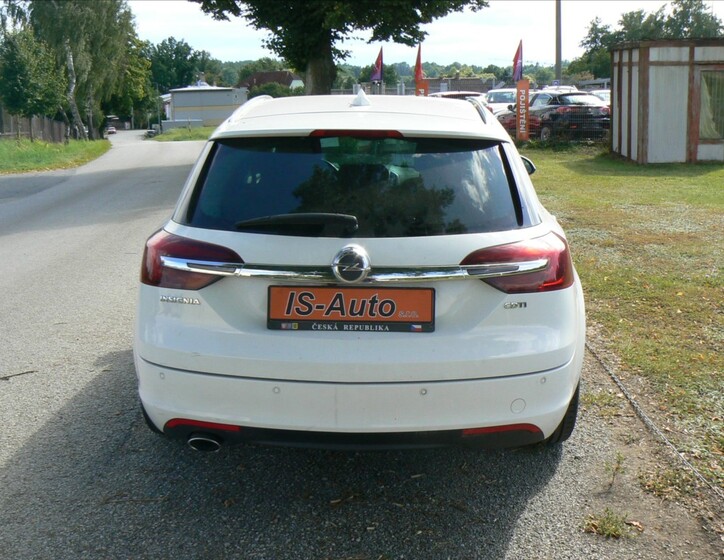 Opel Insignia 12