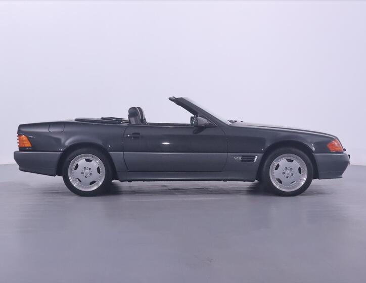 Mercedes-Benz SL 16