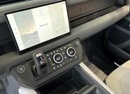Land Rover Defender 16