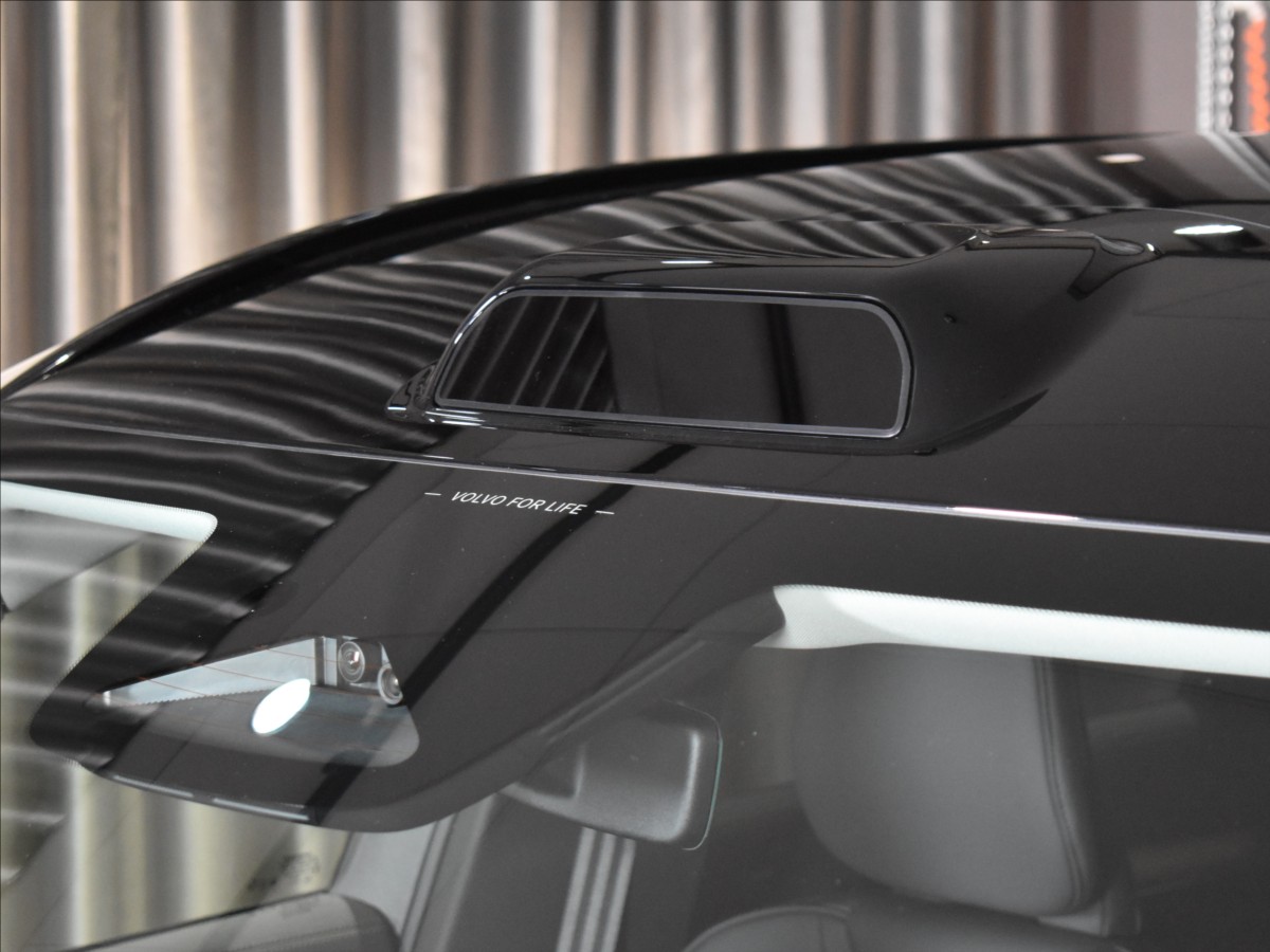 Volvo EX90