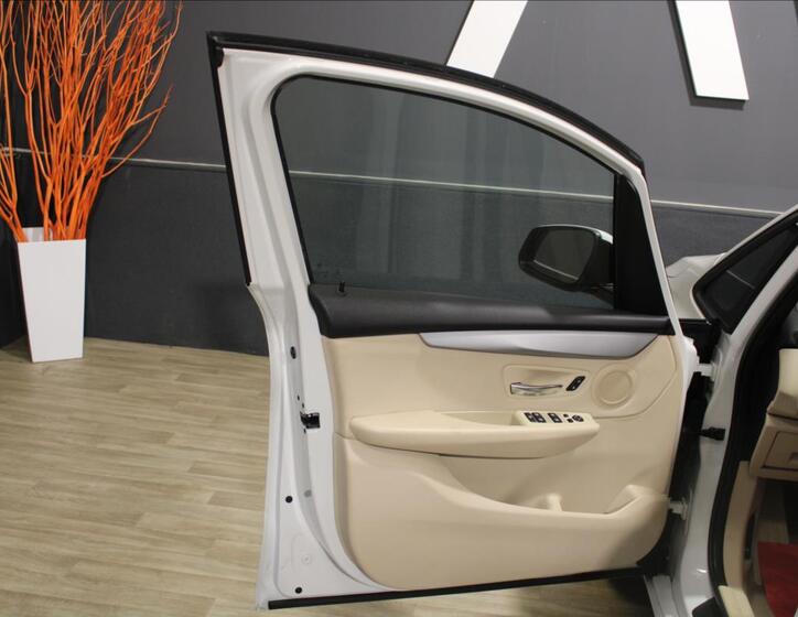 BMW Řada 2 12