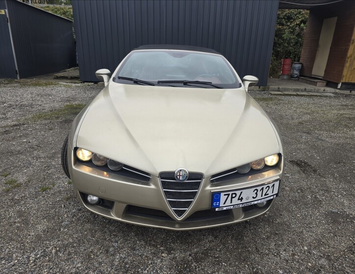 Alfa Romeo Spider 2
