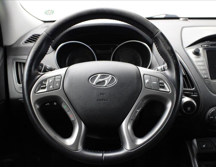 Hyundai ix35 17