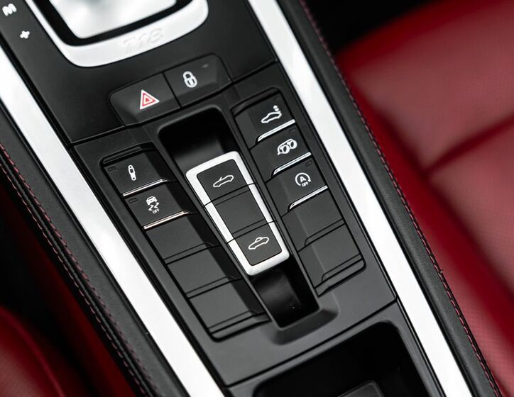Porsche Boxster 17