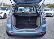 Mazda 2 9