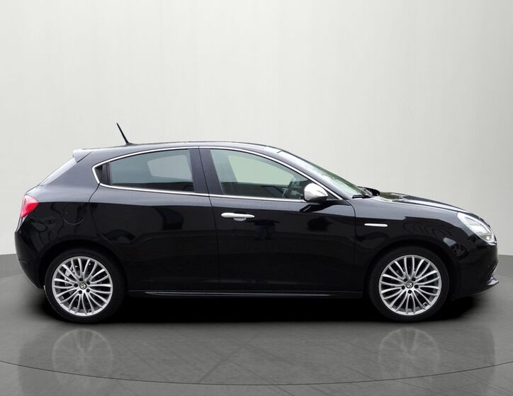 Alfa Romeo Giulietta 5