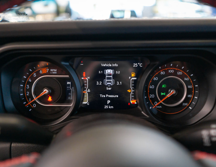 Jeep Wrangler 24