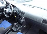 Volkswagen Golf 12