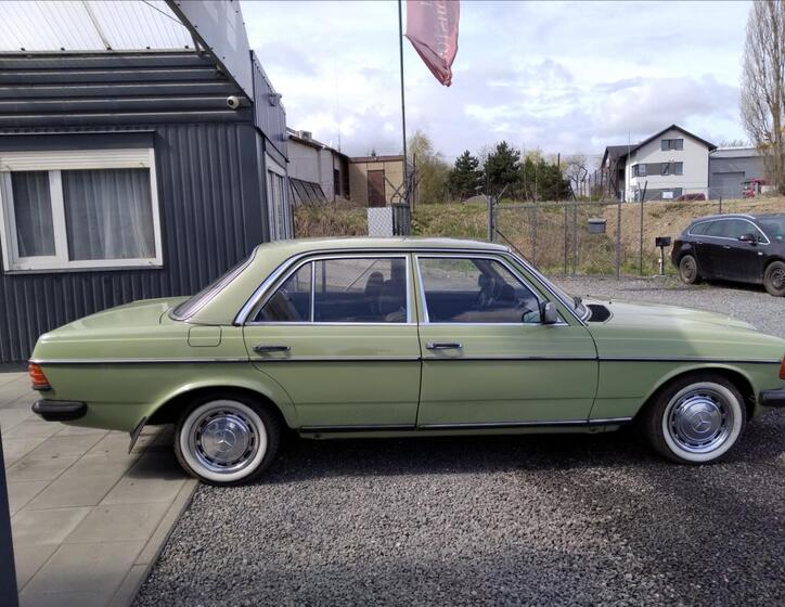 Mercedes-Benz 200 8