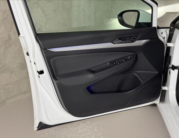 Volkswagen Golf 22