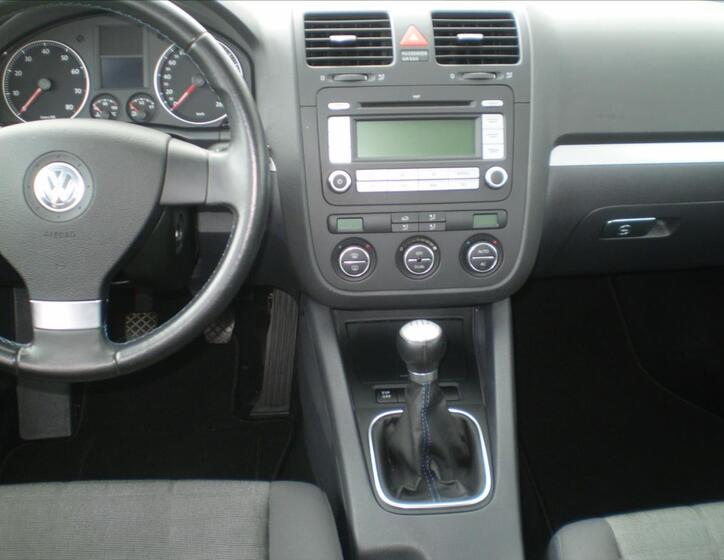 Volkswagen Golf 11