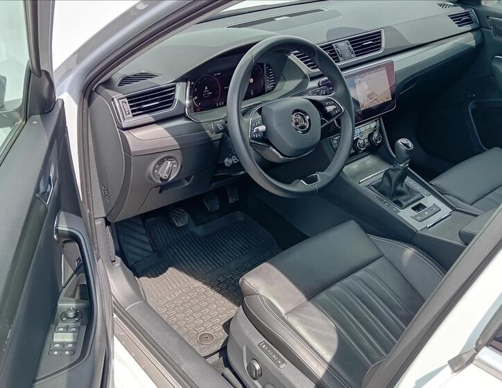 Škoda Superb 5