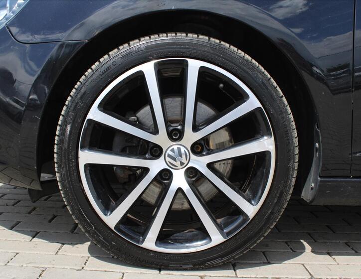 Volkswagen Golf 9