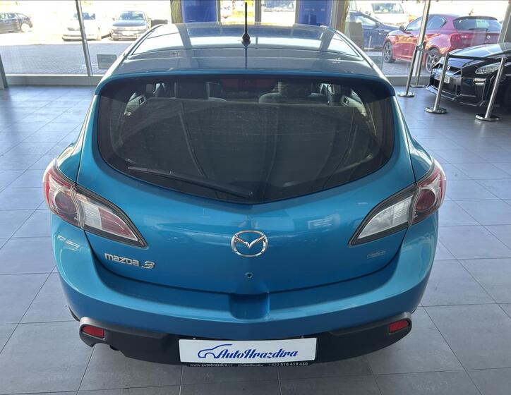 Mazda 3 5