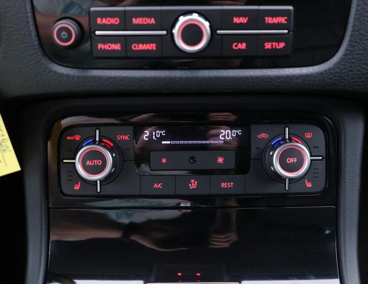 Volkswagen Touareg 31