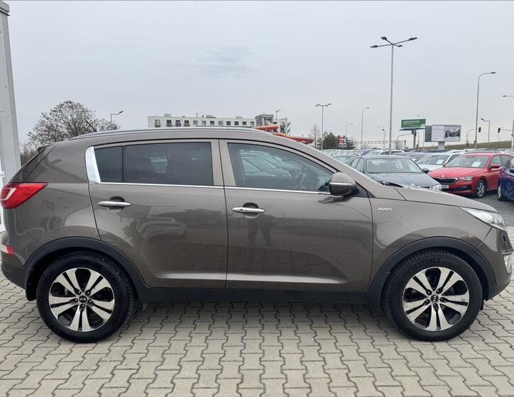 KIA Sportage 8