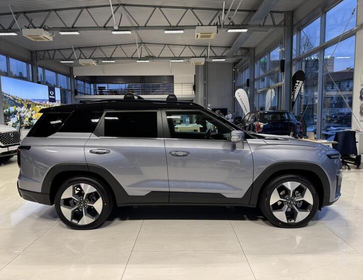 SsangYong Torres 8