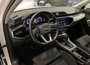 Audi Q3 6
