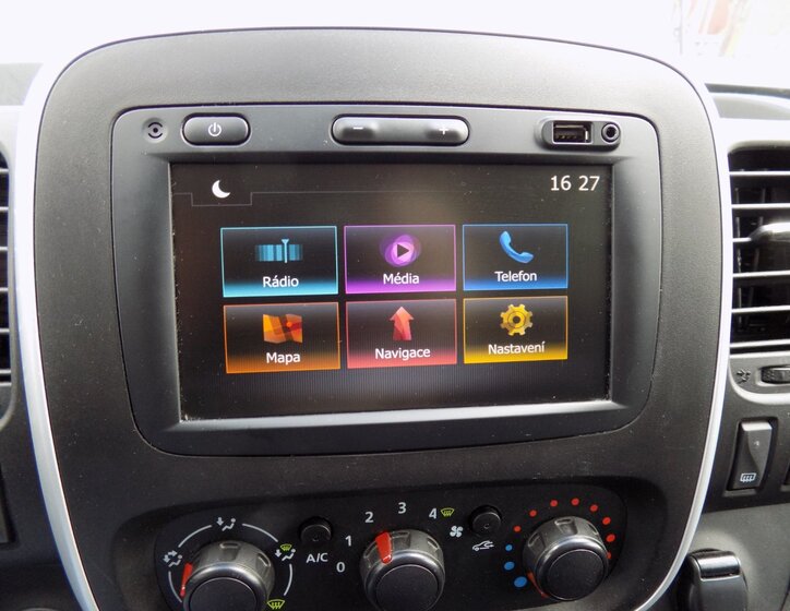 Renault Trafic 23