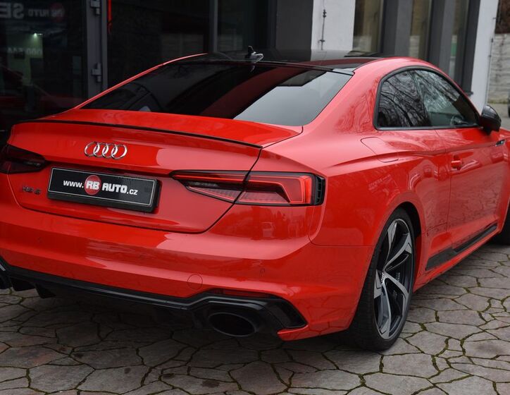 Audi RS5 7