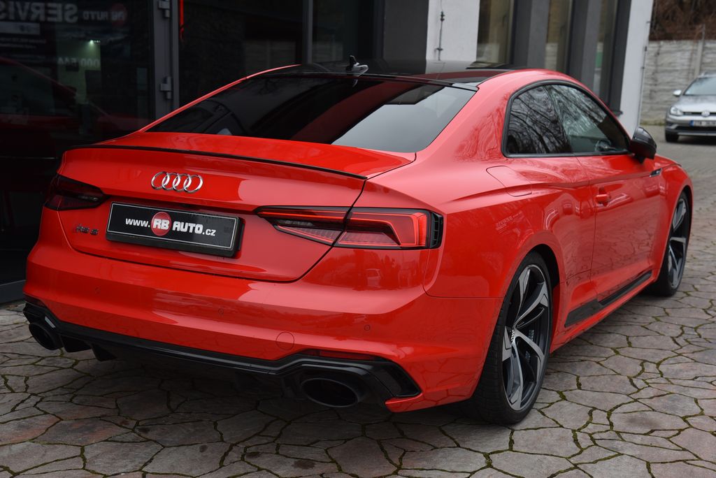 Audi RS5