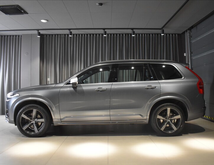 Volvo XC90 2