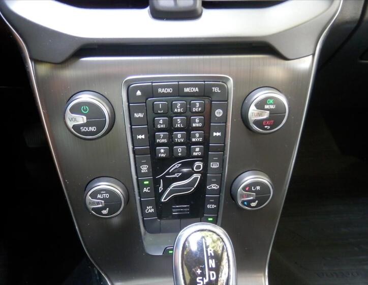 Volvo V40 22