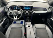 Mercedes-Benz GLB 11
