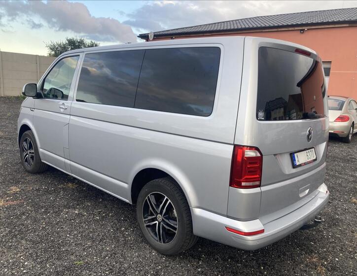 Volkswagen Multivan 31
