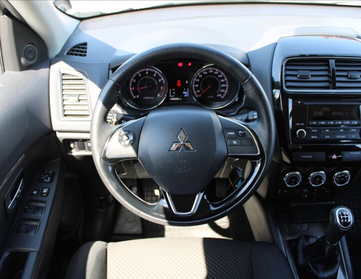 Mitsubishi ASX 10