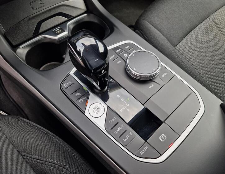 BMW Řada 2 36