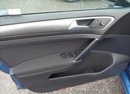 Volkswagen Golf 9