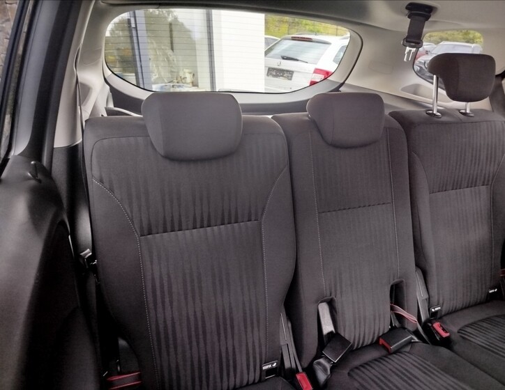 Opel Zafira 31