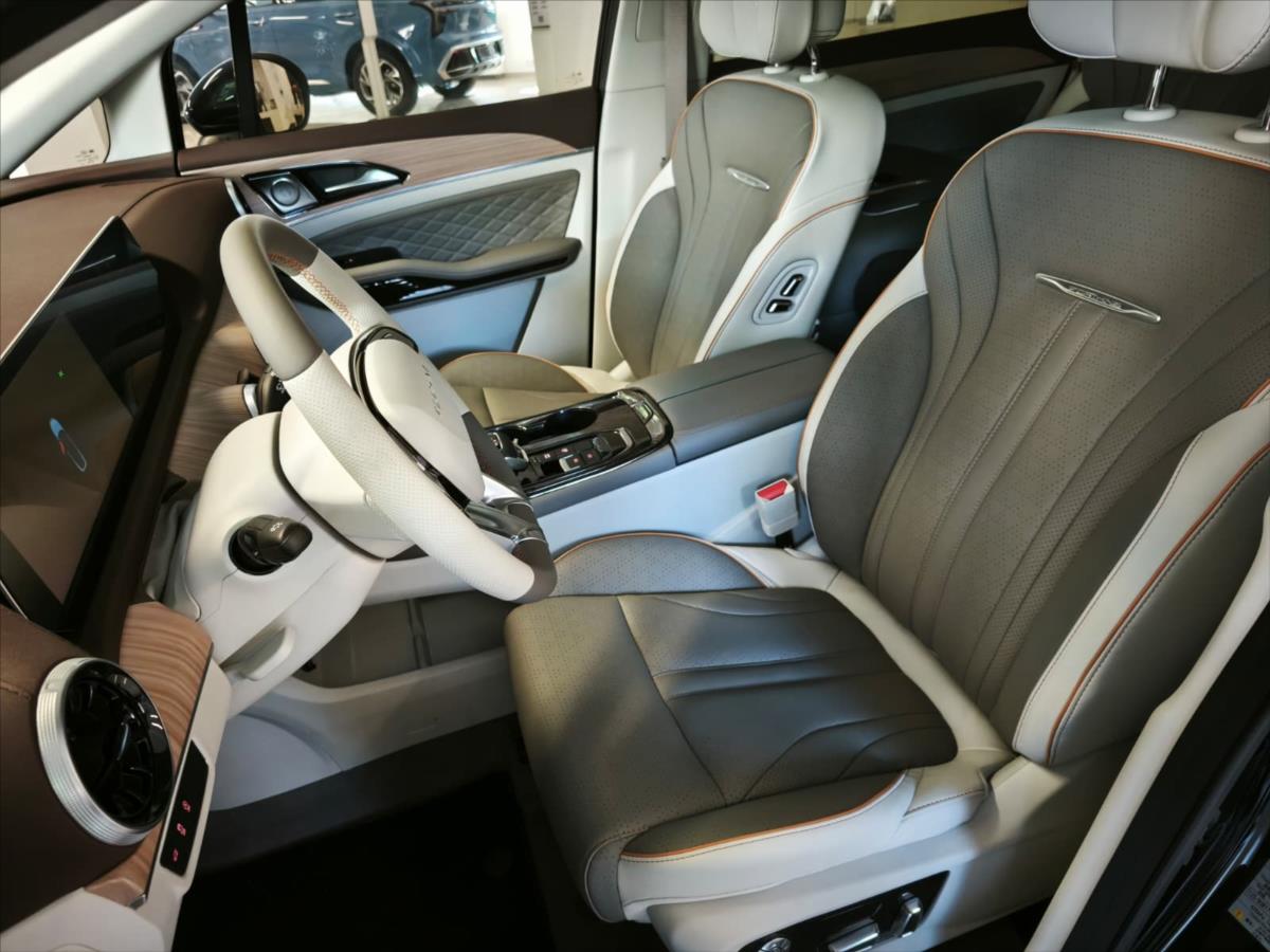 Dongfeng U-Tour