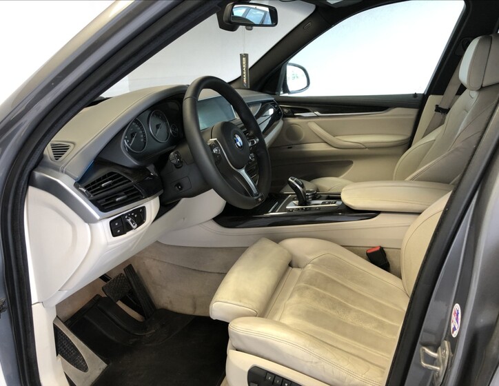 BMW X5 9