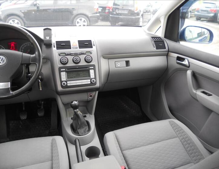Volkswagen Touran 14