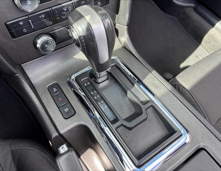 Ford Mustang 21
