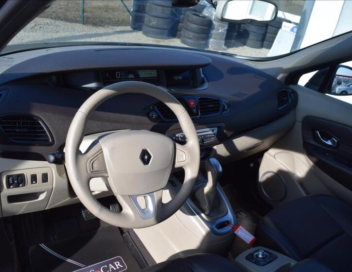 Renault Grand Scénic 16