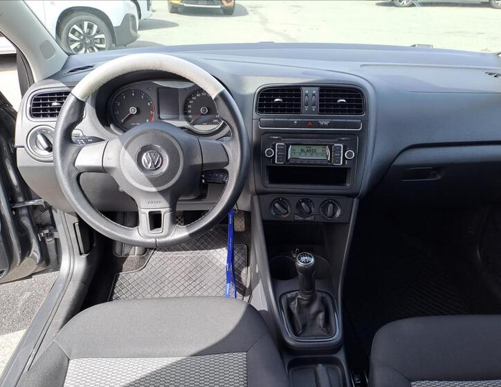 Volkswagen Polo 9
