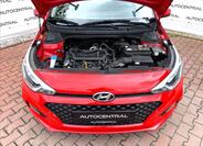 Hyundai i20 8
