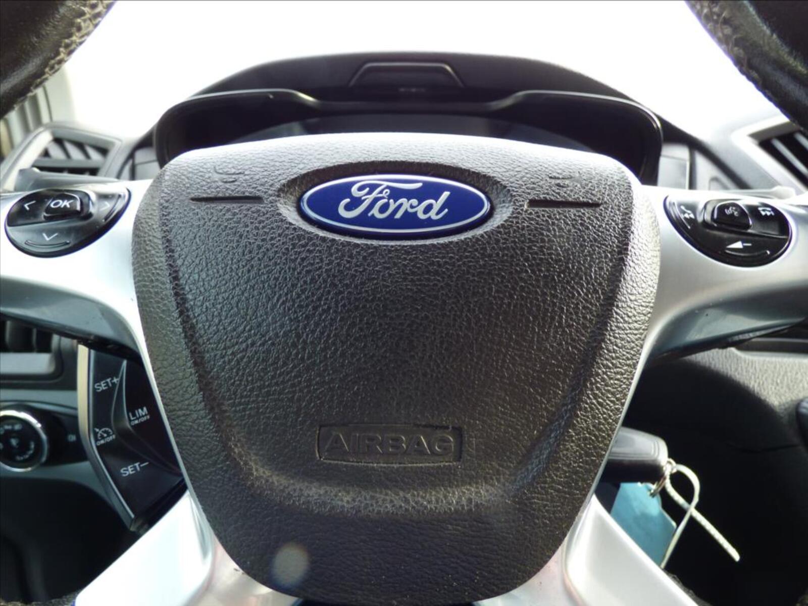 Ford Transit 17