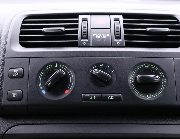 Škoda Roomster 23