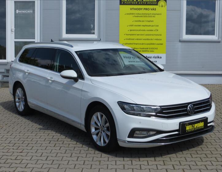 Volkswagen Passat 1