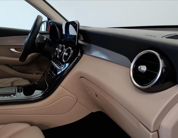 Mercedes-Benz GLC 17