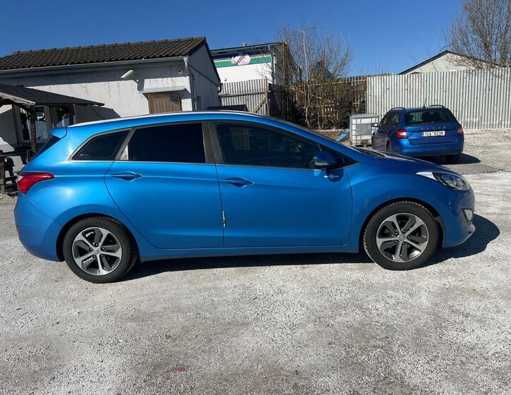 Hyundai i30 4