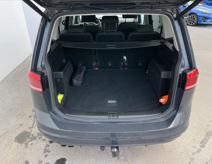 Volkswagen Touran 23