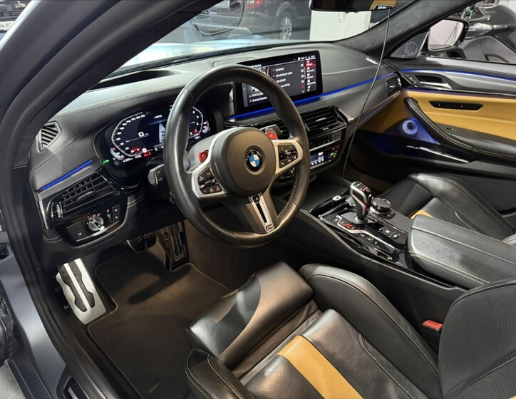 BMW M5 9