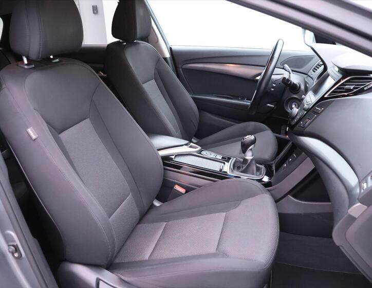 Hyundai i40 14