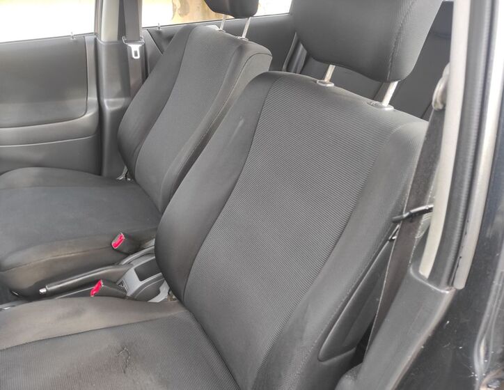 Suzuki Liana 16