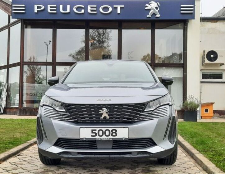 Peugeot 5008 8